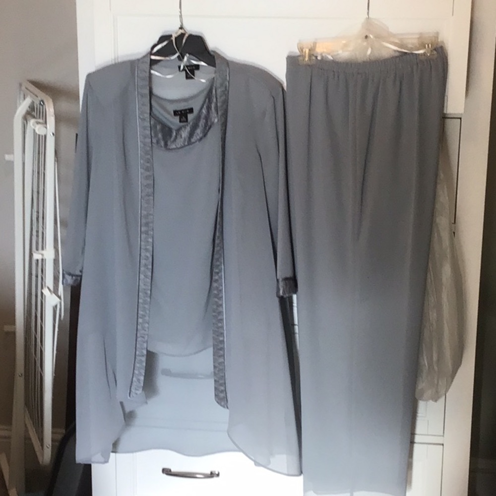 NWO tags LeBos three piece evening pant set